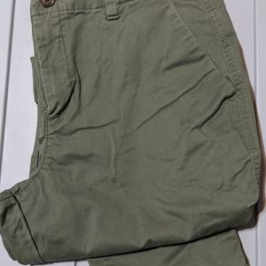 NWOT Gap Girlfriend Khakis Green size 6